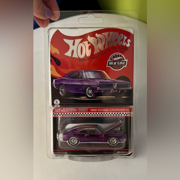 Hot Wheels RLC – Dodge Charger R/T 1969 – Vert Chrome – Série Ultra Collector